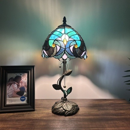 Sapphire Geometric Tiffany Table Lamp - Handcrafted Stained Glass Lamp